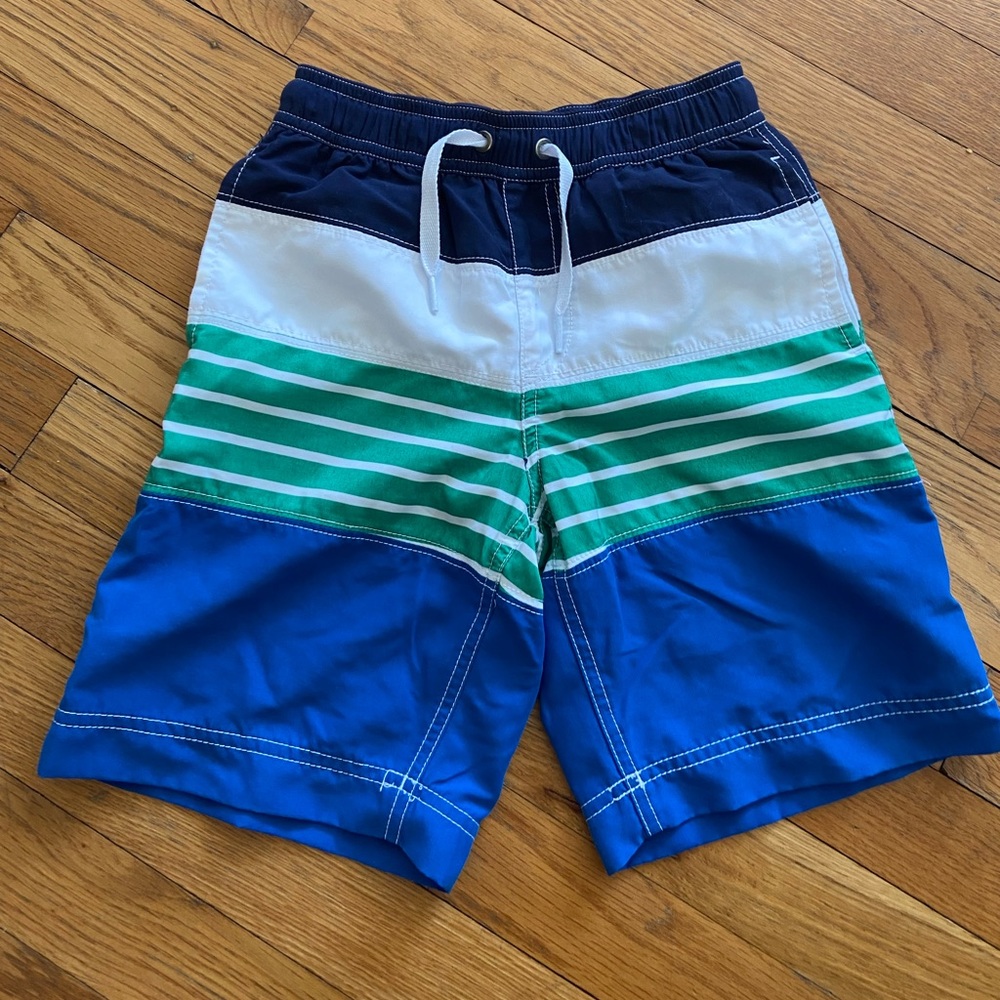 Hanna Andersson Size 5 Boys Swim Suit, EUC! Never dried, only line dried.